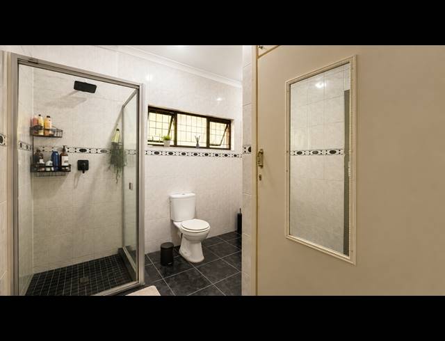 4 BEDROOM FREESTANDING FOR SALE IN BEREA WEST